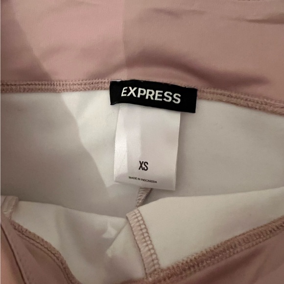 Express Split-hem pale pink faux leather leggings size XS - Picture 4 of 4